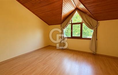 KARAMÜRSEL, BUTİK SİTE'DE DENİZ MANZARALI 130 M2 VİLLA