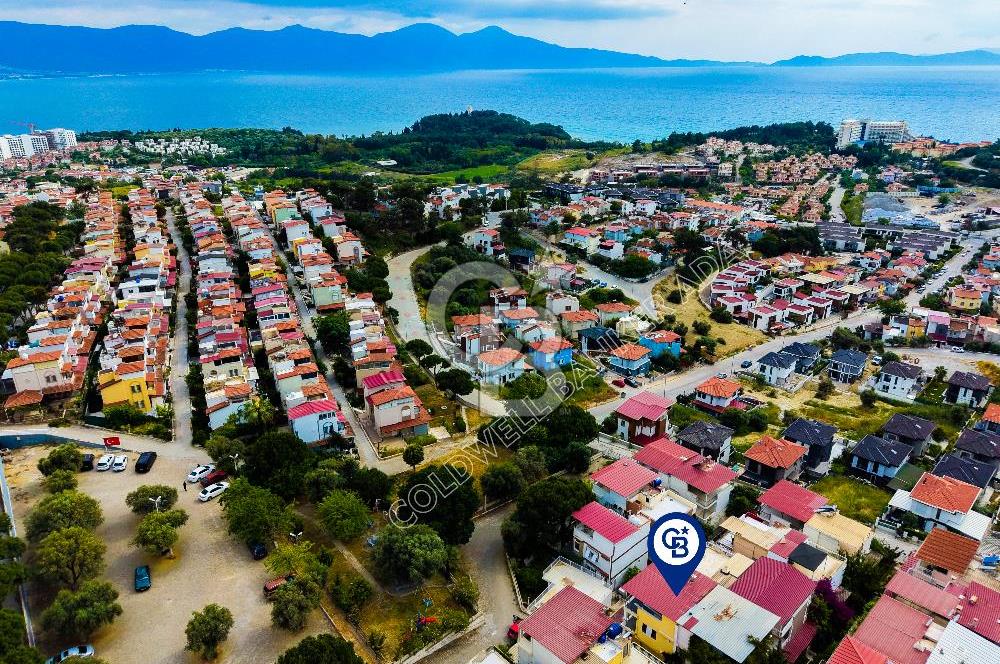 Kuşadası Kadınlar Denizi'nde Satılık 3+1 Deniz Manzaralı Villa