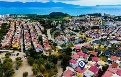 Kuşadası Kadınlar Denizi'nde Satılık 3+1 Deniz Manzaralı Villa