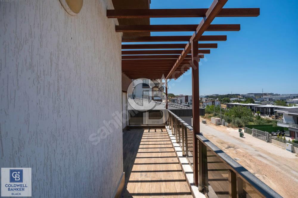 CB BLACK'TAN KAYAPA'DA 4+1 DUBLEKS SATILIK DAİRE