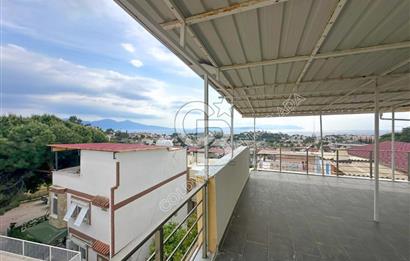Kuşadası Kadınlar Denizi'nde Satılık 3+1 Deniz Manzaralı Villa