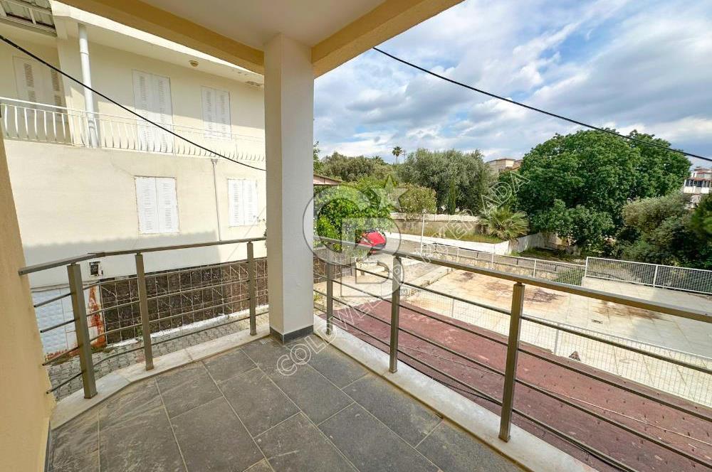 Kuşadası Kadınlar Denizi'nde Satılık 3+1 Deniz Manzaralı Villa