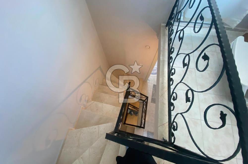 ALTINOLUK AVCILAR ALTINDA 4+1 SATILIK VİLLA