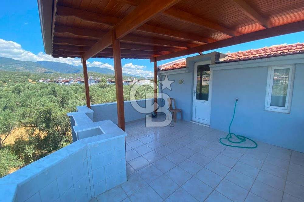 ALTINOLUK AVCILAR ALTINDA 4+1 SATILIK VİLLA