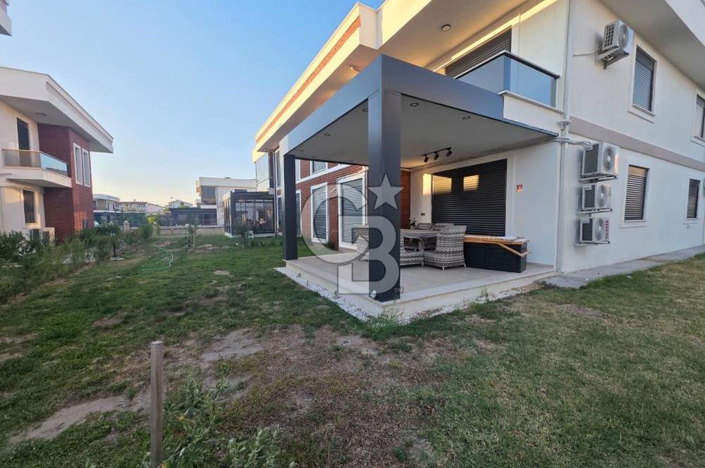 AYVALIK ALTINOVA'DA HAVUZLU SİTEDE 2+1 BAHÇE KATI DAİRE