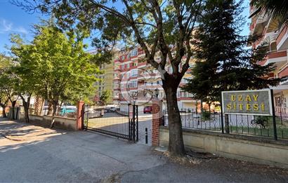 NİLÜFER;İHSANİYE,UZAY SİTESİN DE SATILIK 3+1 BAKIMLI DAİRE
