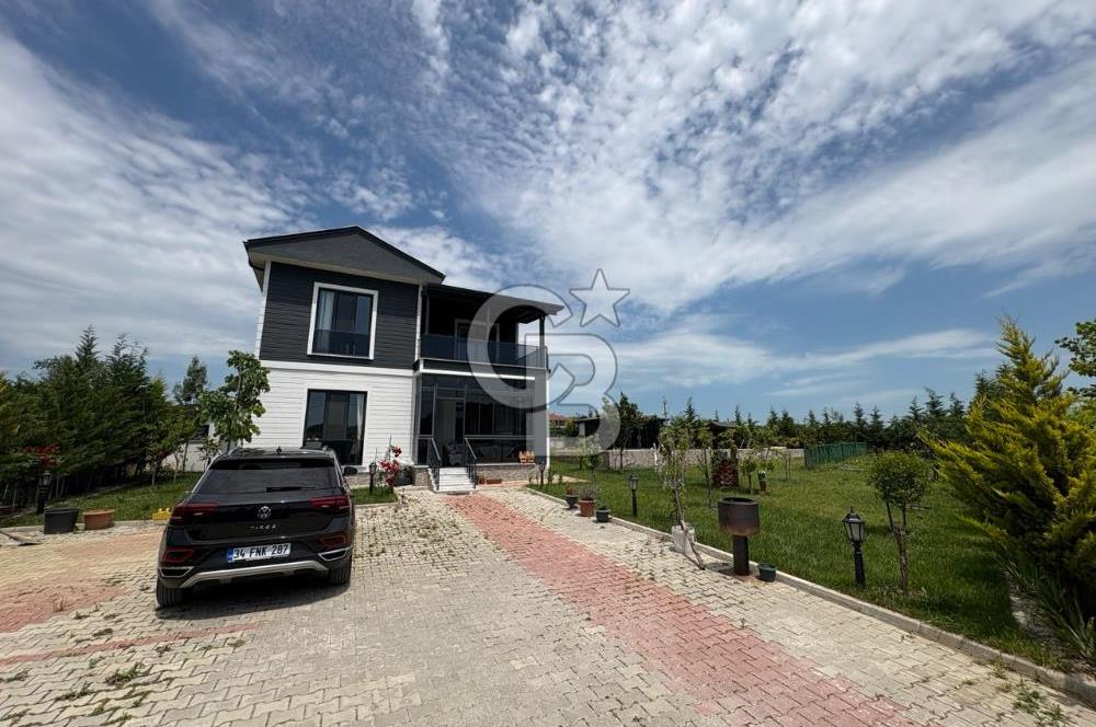 ÇATALCA ÇANAKÇA'DA 1038 M2 ARSA İÇERİSİNDE HAVUZLU EŞYALI VİLLA