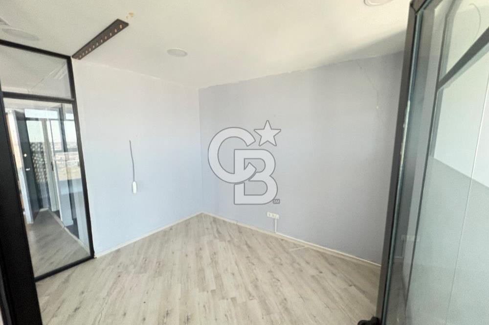 BURÇ İSTANBUL PLAZA'DA 129 M2 OFİS