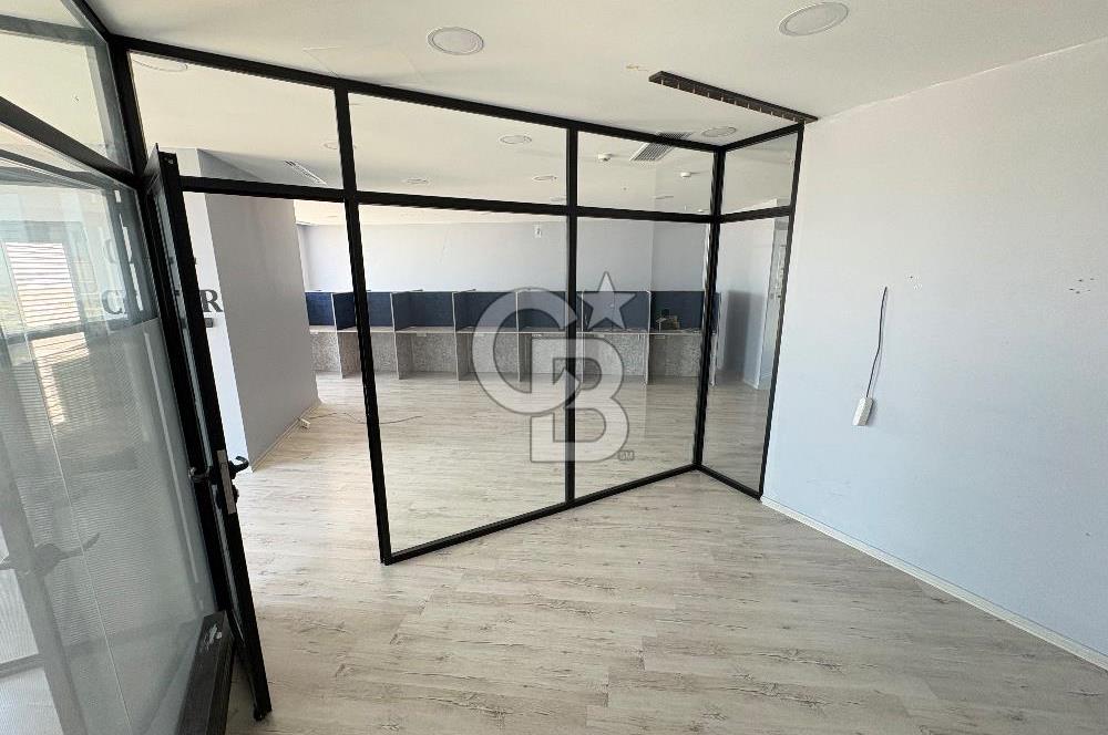 BURÇ İSTANBUL PLAZA'DA 129 M2 OFİS