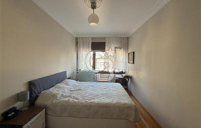 Göztepe Bağdat Caddesi Yakını Satılık 3+1 Daire Balkonlu
