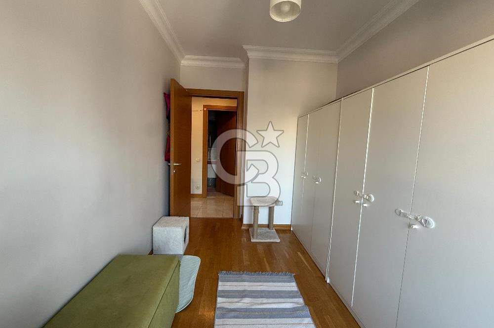 Göztepe Bağdat Caddesi Yakını Satılık 3+1 Daire Balkonlu