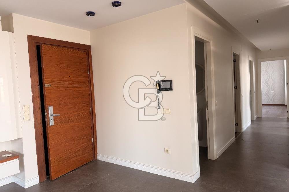 Pınar Mahallesi'nde 240 m² Geniş 4+1 Satılık Daire