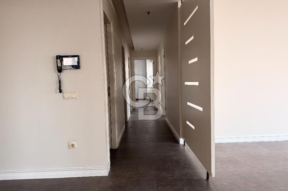 Pınar Mahallesi'nde 240 m² Geniş 4+1 Satılık Daire