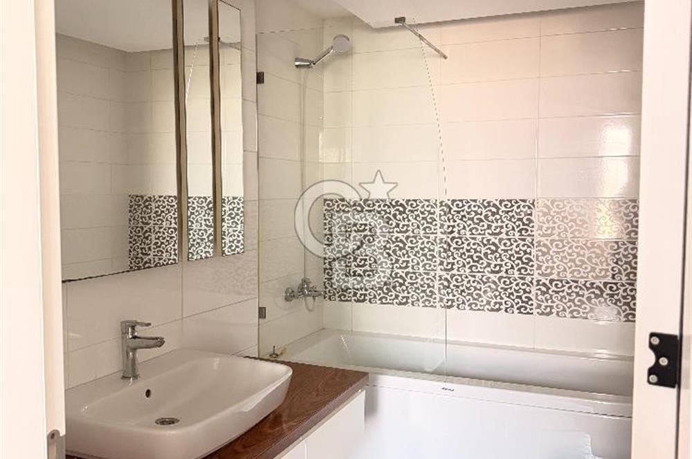 Pınar Mahallesi'nde 240 m² Geniş 4+1 Satılık Daire