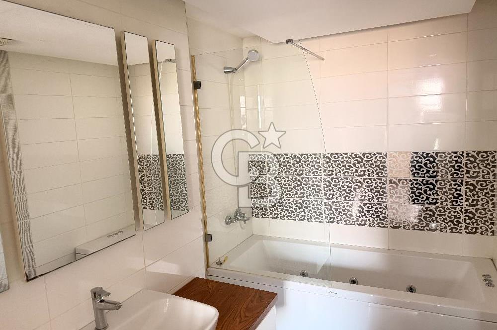 Pınar Mahallesi'nde 240 m² Geniş 4+1 Satılık Daire