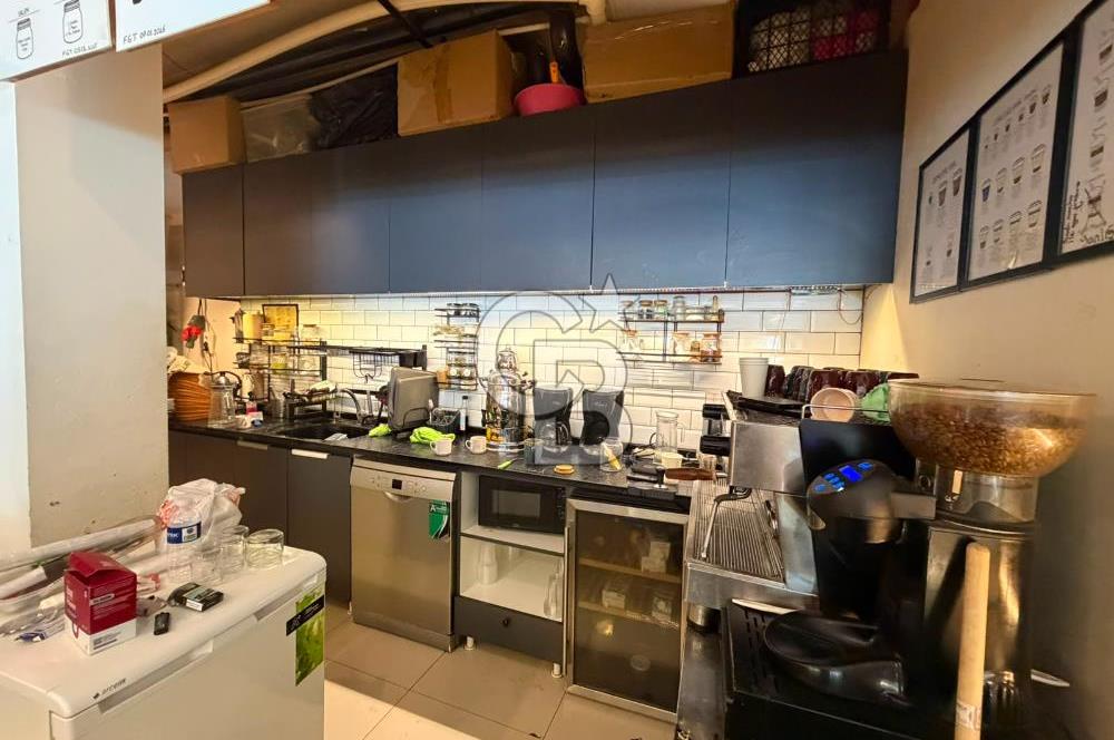 ÇİĞLİ BALATÇIK'IN İŞLEK NOKTASINDA HAZIR KURULU KAFE DEVREN