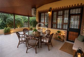 BAHÇELİEVLER 705 M2 ARSA PAYINA SAHİP SATILIK VİLLA - 1 - 360097