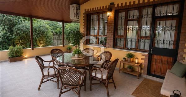 BAHÇELİEVLER 705 M2 ARSA PAYINA SAHİP SATILIK VİLLA - 360097