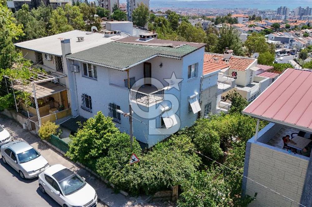 Çiğli Evka2 Bahçeli Körfez Manzaralı 4+1 Satılık Tripleks Villa
