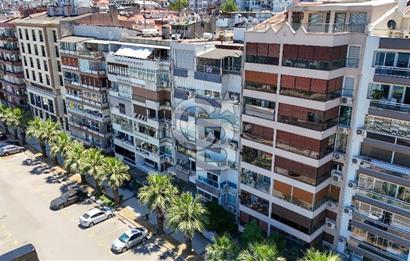 Mithatpaşa'da Eşsiz Deniz Manzaralı Satılık Yalı Dairesi