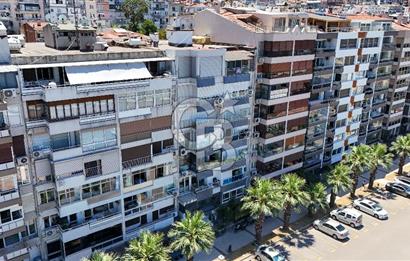 Mithatpaşa'da Eşsiz Deniz Manzaralı Satılık Yalı Dairesi