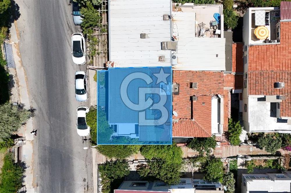 Çiğli Evka2 Bahçeli Körfez Manzaralı 4+1 Satılık Tripleks Villa