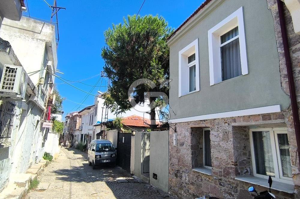  Ayvalık Merkez Hayrettinpaşa Mahallesi'nde Tarihi Doku İçinde Müstakil Yaşam Fırsatı!