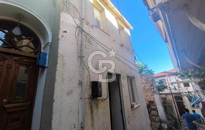 AYVALIK'IN TARİHİ DOKUSUNDA, HAYALLERİNİZDEKİ TAŞ EVİ YARATMA FIRSATI!