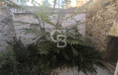 AYVALIK'IN TARİHİ DOKUSUNDA, HAYALLERİNİZDEKİ TAŞ EVİ YARATMA FIRSATI!