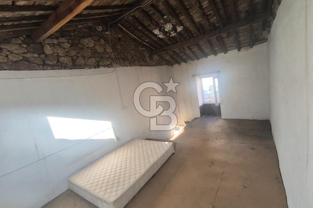 AYVALIK'IN TARİHİ DOKUSUNDA, HAYALLERİNİZDEKİ TAŞ EVİ YARATMA FIRSATI!