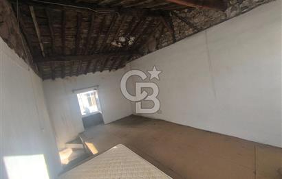 AYVALIK'IN TARİHİ DOKUSUNDA, HAYALLERİNİZDEKİ TAŞ EVİ YARATMA FIRSATI!