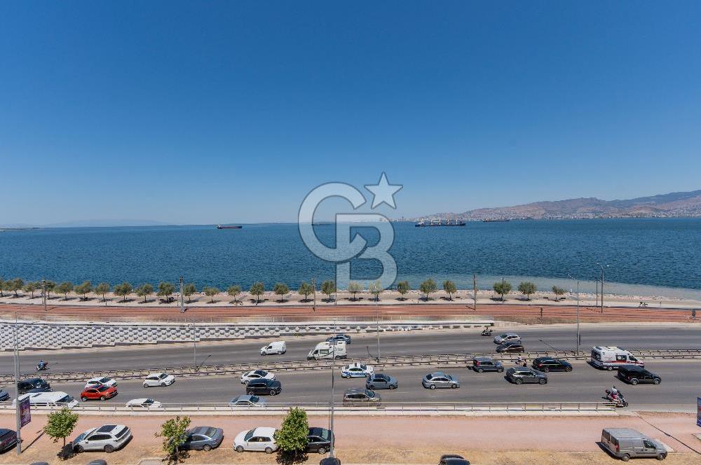 Mithatpaşa'da Eşsiz Deniz Manzaralı Satılık Yalı Dairesi