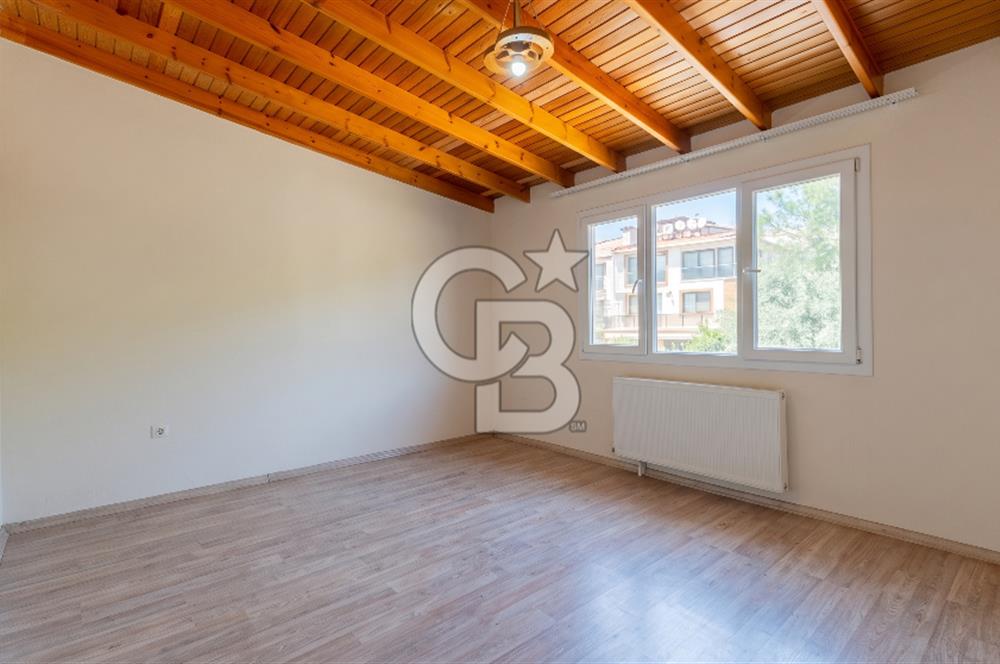 Çiğli Evka2 Bahçeli Körfez Manzaralı 4+1 Satılık Tripleks Villa