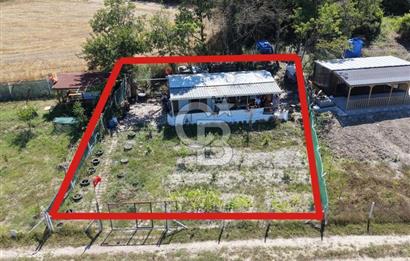 Yazlıkköy'de 300 m² | 1+1 Konteyner Evli | Resmi Yola Cepheli