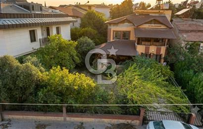 BAHÇELİEVLER 705 M2 ARSA PAYINA SAHİP SATILIK VİLLA