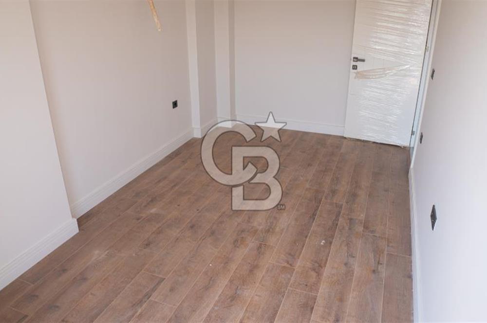 Çandarlı'da Denize Yakın , Site İçi , Havuzlu , Otoparklı Villa