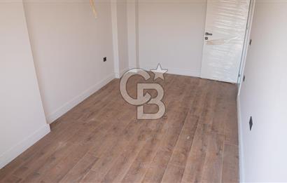 Çandarlı'da Denize Yakın , Site İçi , Havuzlu , Otoparklı Villa