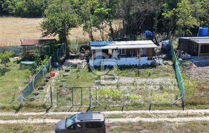 Yazlıkköy'de 300 m² | 1+1 Konteyner Evli | Resmi Yola Cepheli