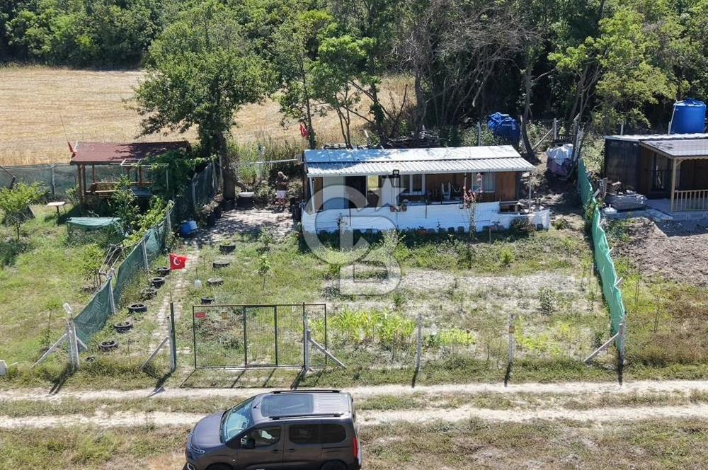 Yazlıkköy'de 300 m² | 1+1 Konteyner Evli | Resmi Yola Cepheli