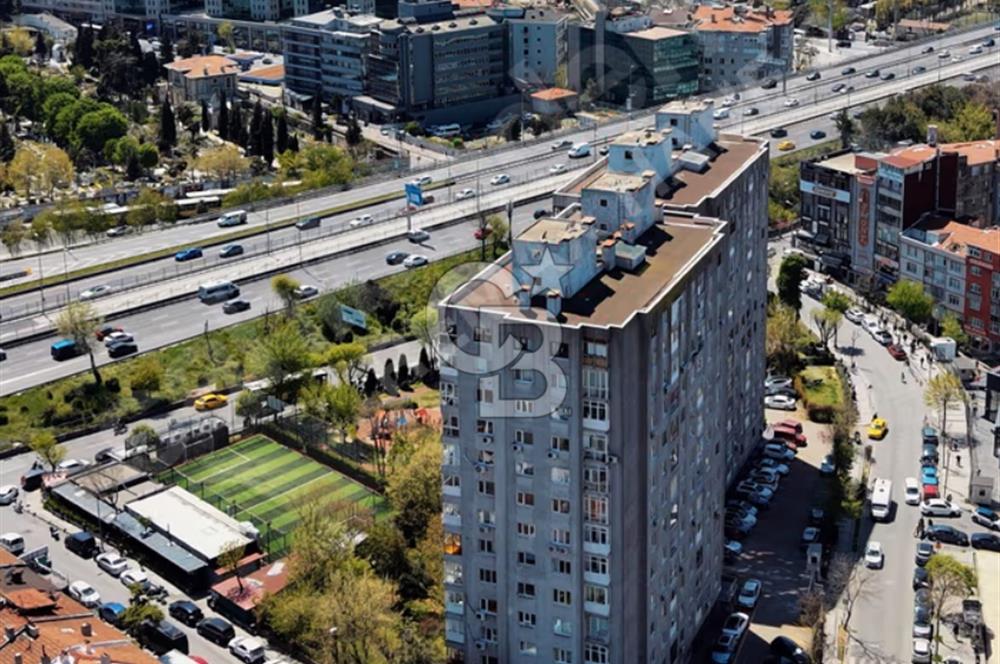 ŞİŞLi,MECİDİYEKÖY E5 YANI'NDA SİTE İÇERİSİNDE 3+1 135M2 BALKONLU