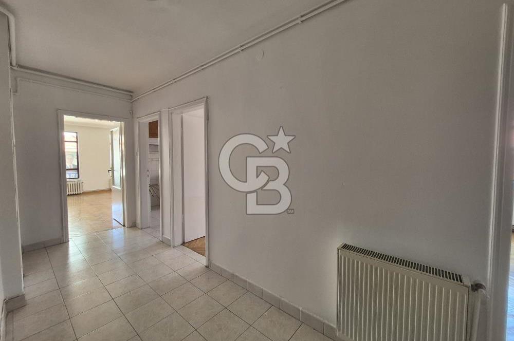 KOLEJ SERVİ SOKAKTA SATILIK 115 M2 3+1 DAİRE