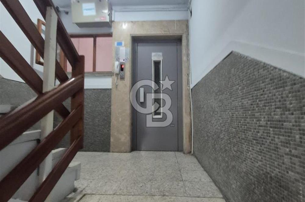KOLEJ SERVİ SOKAKTA SATILIK 115 M2 3+1 DAİRE
