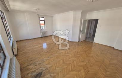 KOLEJ SERVİ SOKAKTA SATILIK 115 M2 3+1 DAİRE