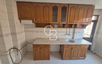 KOLEJ SERVİ SOKAKTA SATILIK 115 M2 3+1 DAİRE