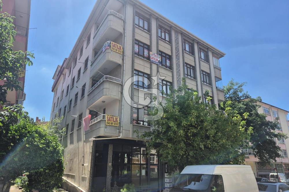 KOLEJ SERVİ SOKAKTA SATILIK 115 M2 3+1 DAİRE