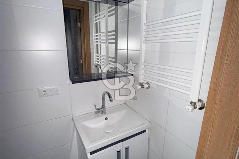 Seferihisar Çarşı Merkezinde Kiralık 1+1