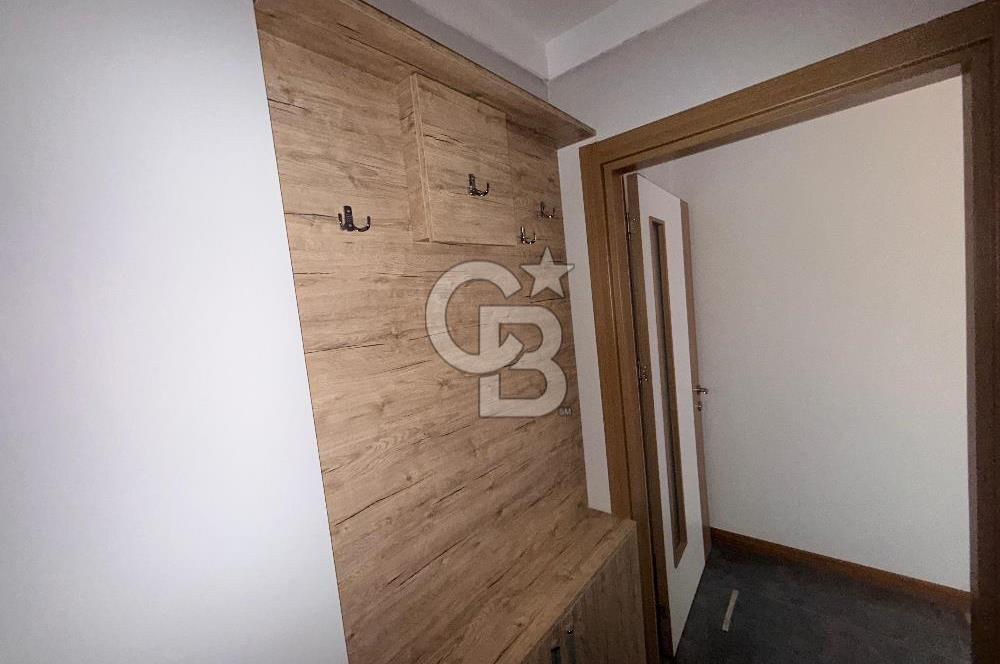 Seferihisar Çarşı Merkezinde Kiralık 1+1