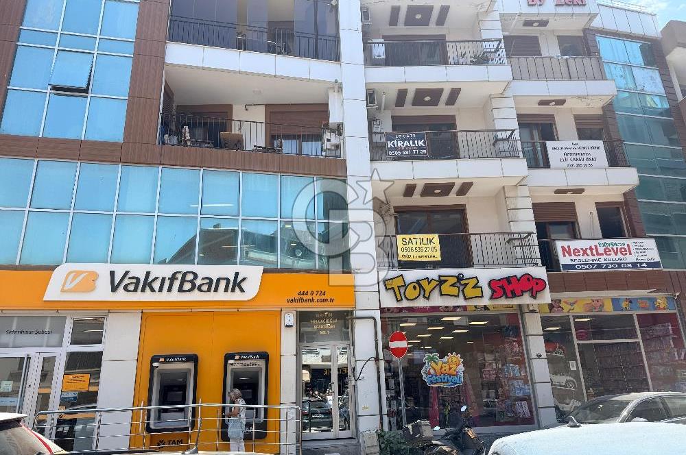 Seferihisar Çarşı Merkezinde Kiralık 1+1