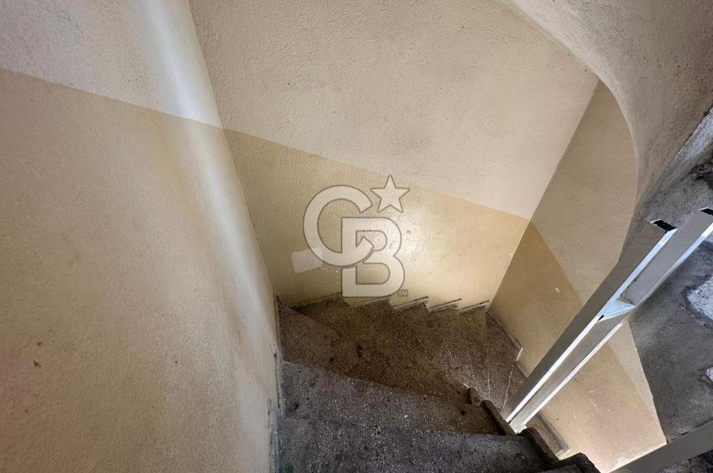 BORNOVA KIZILAY MAHALLESİ’NDE KİRALIK 3+1 DAİRE