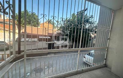 Bornova Merkez Erzene Mahallesi’nde  3+1 Doğalgazlı Asansörlü Geniş Kiralık Daire